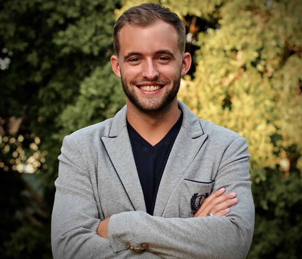 Nicholas Ellis - Screenwriter